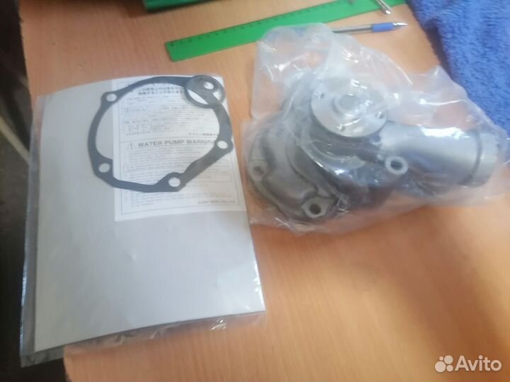 Водяной насос, помпа mitsubishi outlander