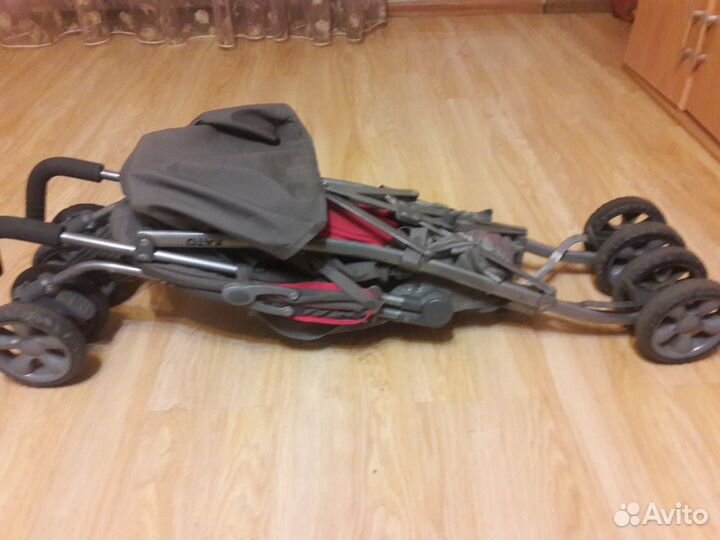 Коляска прогулочная