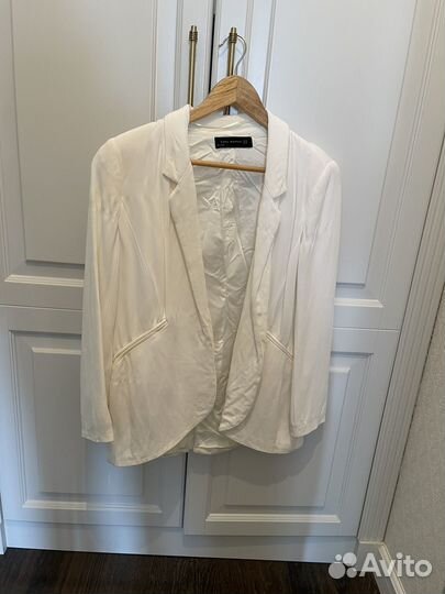 Белый пиджак Zara S
