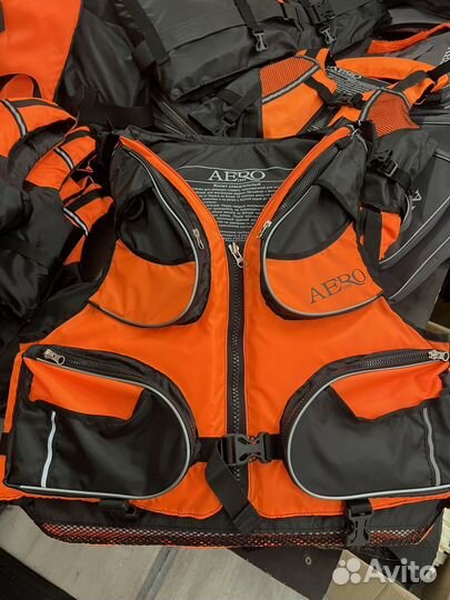 Спасательный жилет версия LUX