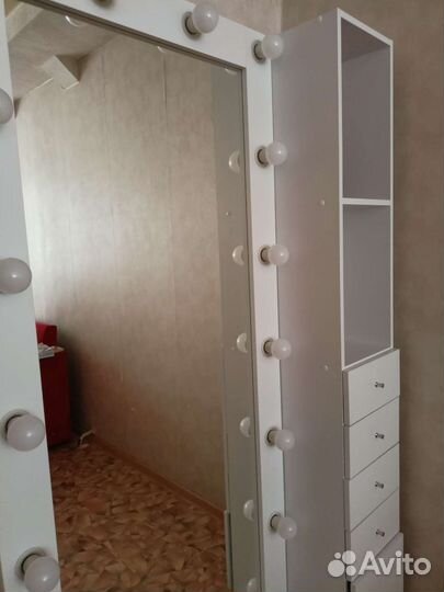 Зеркало ростовое с лампами