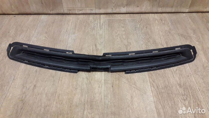 Решетка радиатора верхняя №4 chevrolet Cobalt 2012