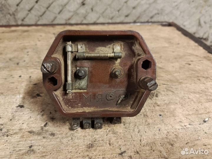 Реле регулятор на мотоцикл иж