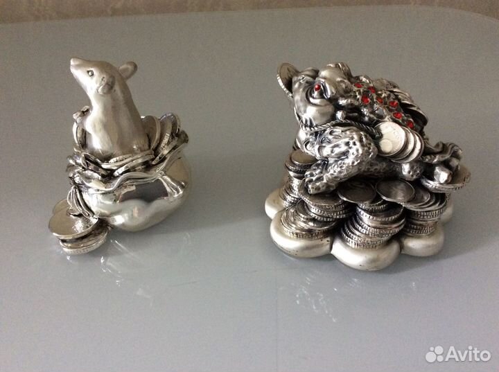 Трехлапая жаба,денежная мышь,Италия