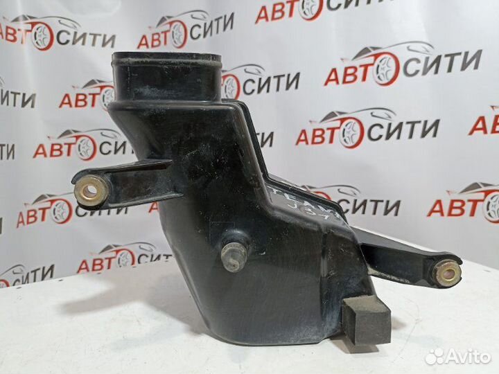 Резонатор воздушного фильтра Nissan Teana