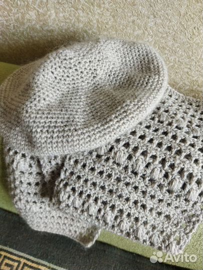 Берет и шарф