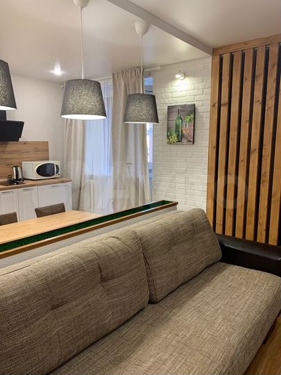 2-к. квартира, 64 м², 1/6 эт.