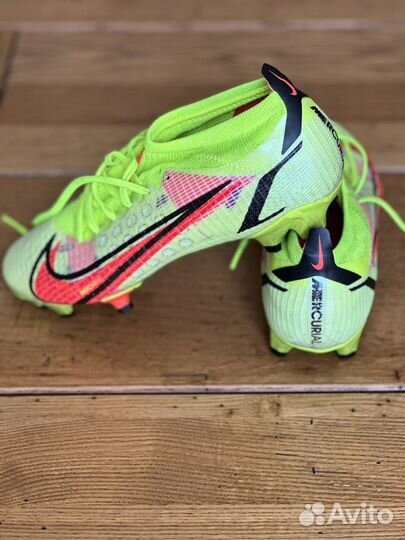 Футбольные бутсы nike mercurial