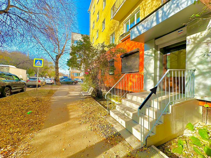 Первый этаж, отдельный вход, 52 м2