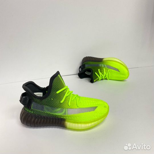 Кроссовки yeezy детские