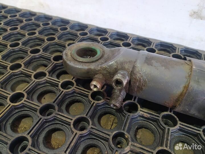 1444742 Цилиндр подъема кабины Daf XF105, Daf XF95