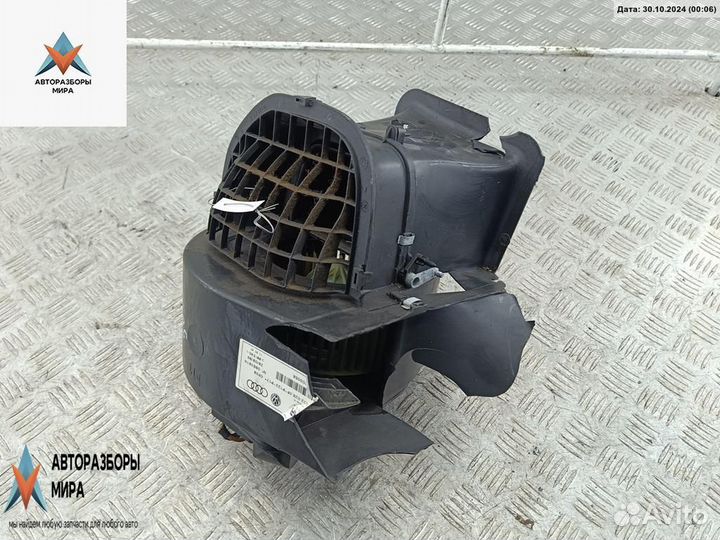 Моторчик печки Audi A4 B5 рест. 1998 8D1820021