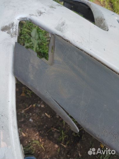 Передний бампер opel astra J GM, 13368660