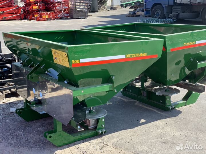 Разбрасыватель удобрений Оптсельмаш Стандарт 900, 2023