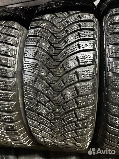 Michelin X-Ice North XIN2 215/65 R16