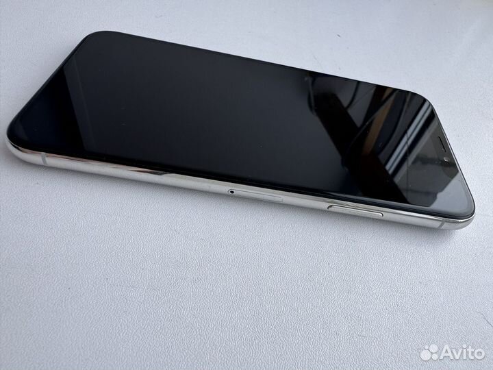 iPhone X, 256 ГБ