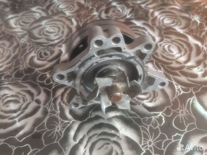 Toyota corolla 120помпа