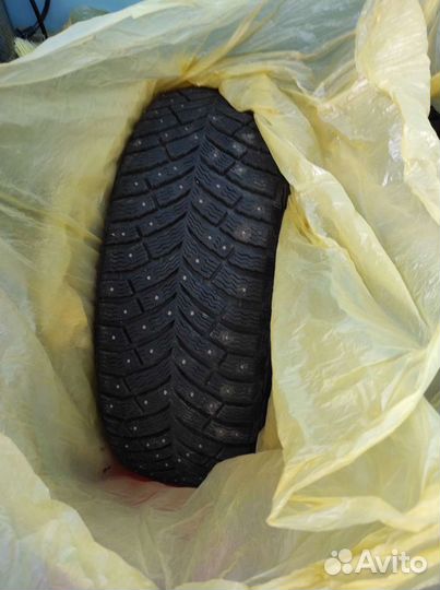 Michelin X-Ice North 4 205/55 R16 94T