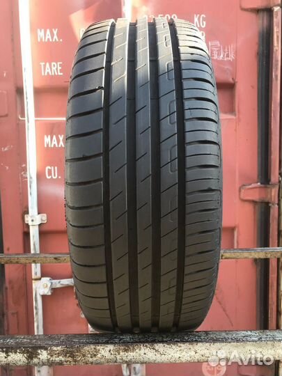 Goodyear EfficientGrip Performance 225/55 R17 95F