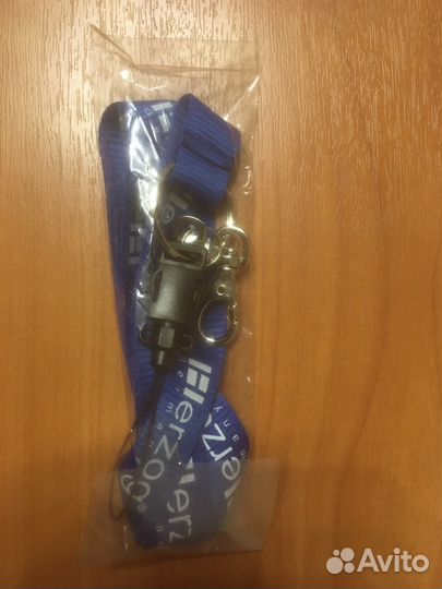 Шнурок шейный для бейджика