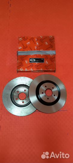 Тормозной диск на infiniti