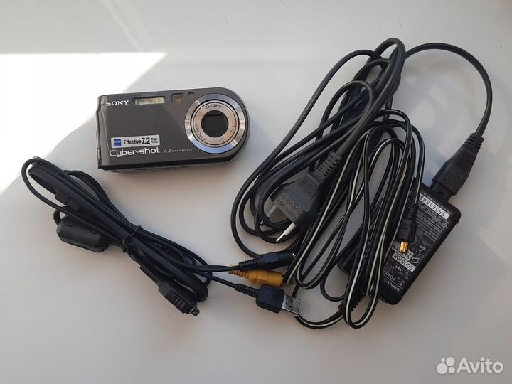 Компактный фотоаппарат sony cyber shot