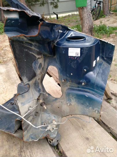 Стойка передняя левая Лада гранта