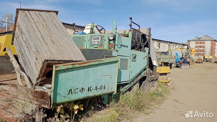 Асфальтобетоноукладчик ИРМАШ Асф-К-4-02-01, 2007