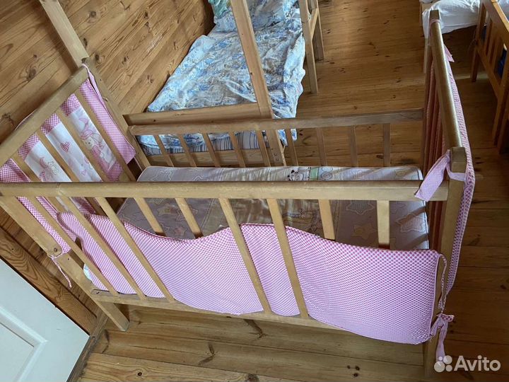 Детская кроватка