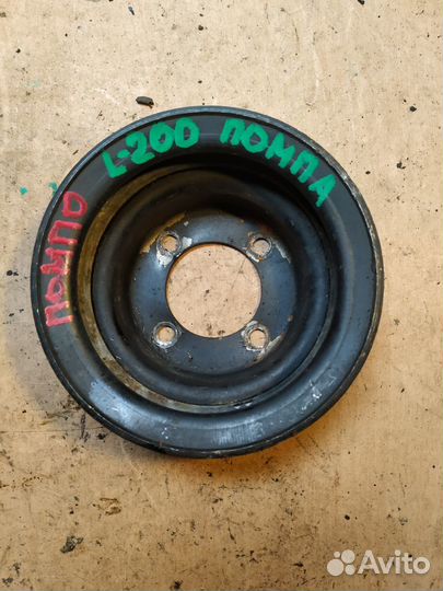 Mitsubishi L200 Шкив водяного насоса помпы