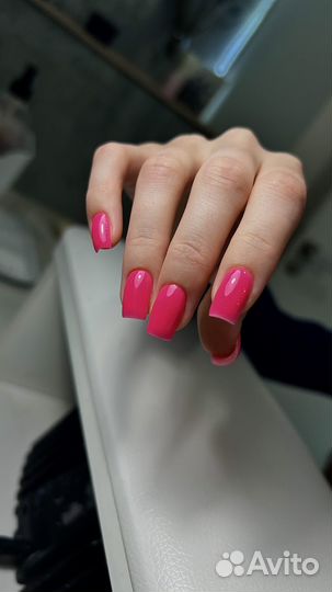 Модель на маникюр