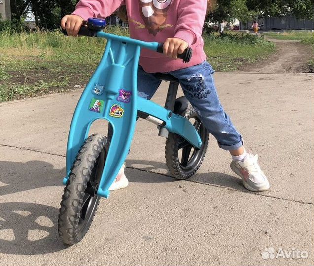 Беговел пластиковый