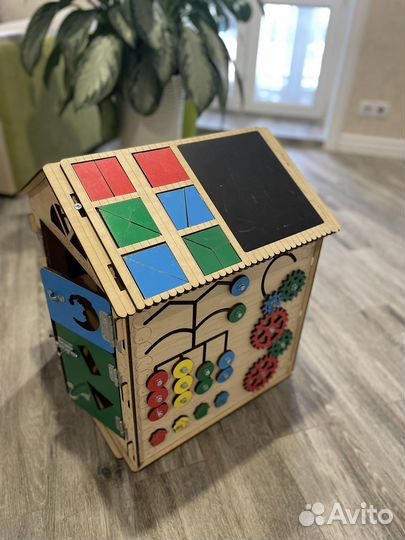 Бизиборд домик большой 55 см бизитошка