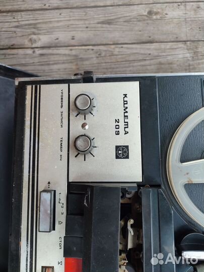 Магнитофон комета 209
