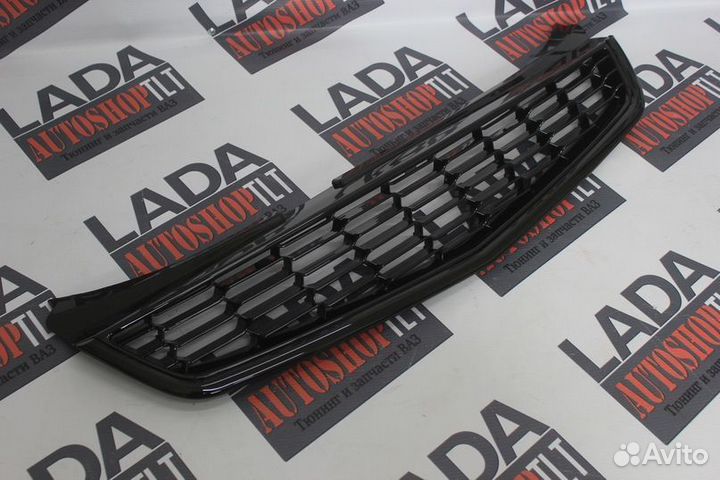 Решетка радиатора Лада Приора 2 (чёрный глянец)