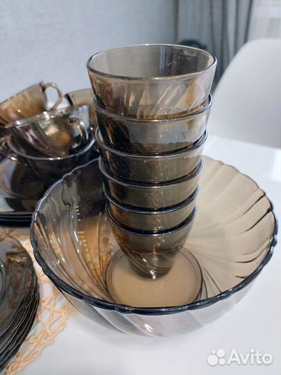 Посуда, тарелки кружки