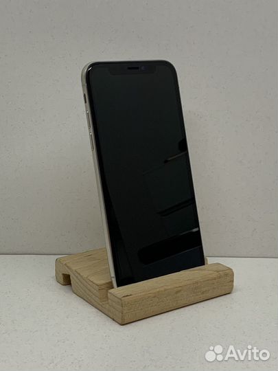 iPhone X, 64 ГБ