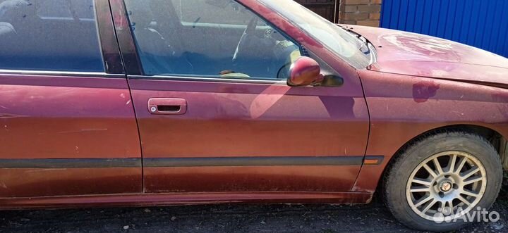 Крыло переднее правое Peugeot 406 до 2000 г