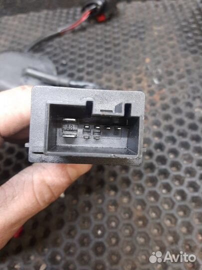 Блок управления топливным насосом Skoda Rapid 2015