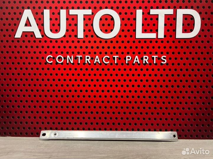 Распорка стоек Bmw 5 G30 2017