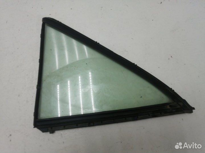 Стекло двери (форточка) заднее правое Toyota Camry