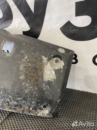 Угол бампера прав. Renault T 7482304803