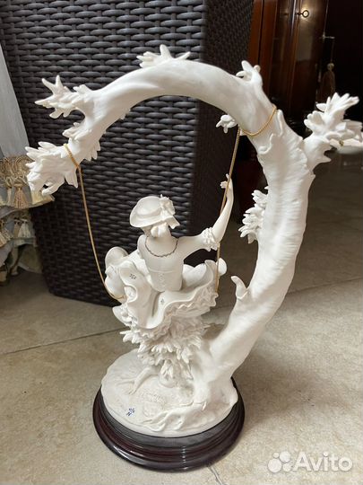 Статуэтка фарфор Италия