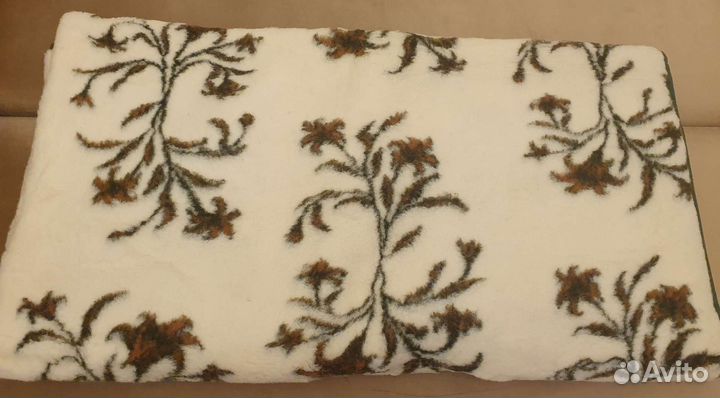 Одеяло из овечьей шерсти