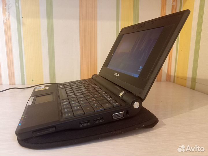 Нетбук Asus EEE PC 4G