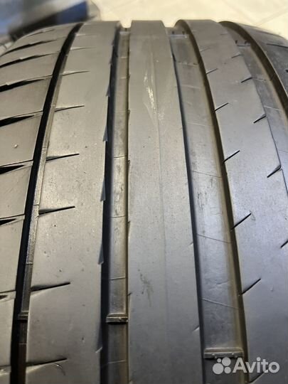 Michelin Pilot Sport 4 245/40 R19