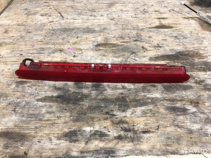 Дополнительный стоп сигнал в крышку VW Touran