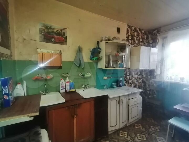 Комната 9 м² в 5-к., 4/5 эт.