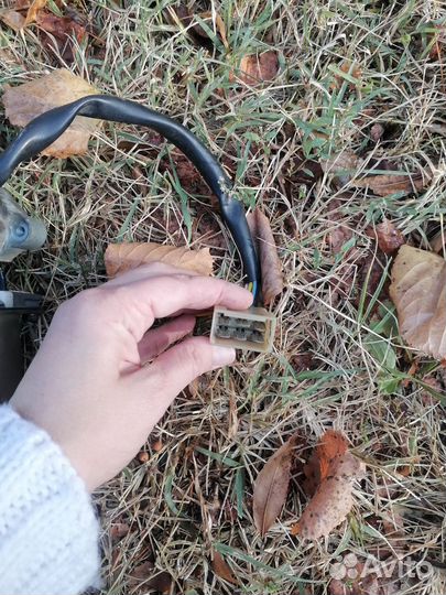 Моторедуктор и трапеция стеклоочистителя