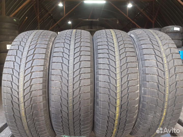Triangle Snowlink TWT02 235/65 R18
